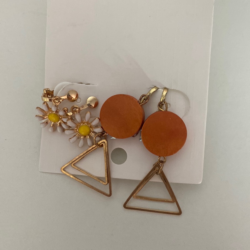 Ear Clips